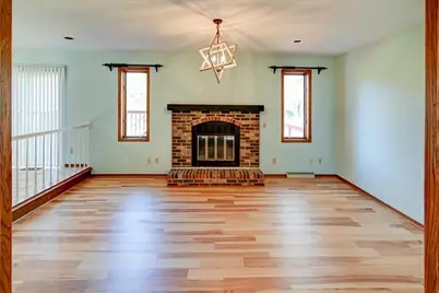 726 Basswood Avenue, Verona, WI 53593 - Photo 4