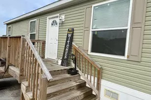 38005 Hwy 18, Prairie Du Chien, WI 53821 - Photo 2