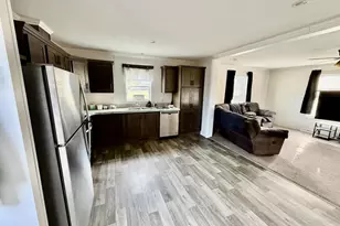 38005 Hwy 18, Prairie Du Chien, WI 53821 - Photo 12