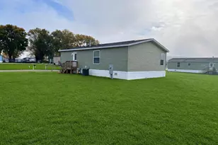 38005 Hwy 18, Prairie Du Chien, WI 53821 - Photo 4