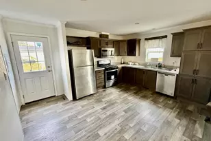 38005 Hwy 18, Prairie Du Chien, WI 53821 - Photo 10