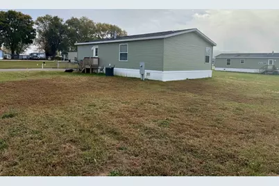 38005 Hwy 18 #65, Prairie Du Chien, WI 53821 - Photo 4