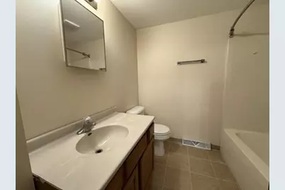 702 S Washington Street, Janesville, WI 53548 - Photo 6