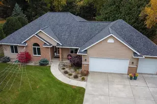 5494 Sunset Trail, Waunakee, WI 53597 - Photo 4