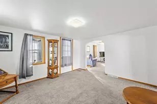 216 E Division St, Watertown, WI 53098 - Photo 16