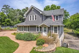 227 Sarrington St, Wisconsin Dells, WI 53965 - Photo 4