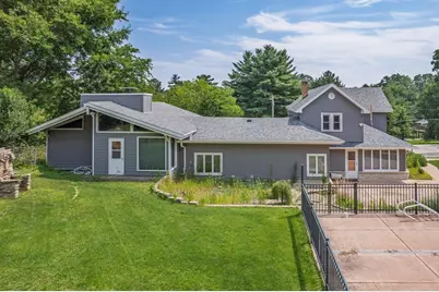 227 Sarrington Street, Wisconsin Dells, WI 53965 - Photo 32