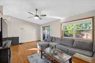 2802 Wayland Dr, Madison, WI 53713 - Photo 4