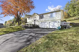 737 Willow Run St, Cottage Grove, WI 53527 - Photo 2