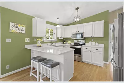 737 Willow Run Street, Cottage Grove, WI 53527 - Photo 4