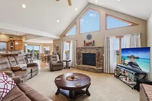 6784 Tartan Trail, Sun Prairie, WI 53590 - Photo 8