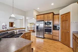 6784 Tartan Trail, Sun Prairie, WI 53590 - Photo 16