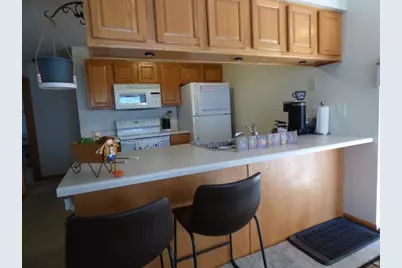 2528 Edgewood Drive, Beloit, WI 53511 - Photo 14