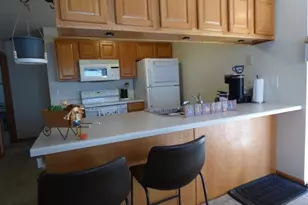 2528 Edgewood Dr, Beloit, WI 53511 - Photo 14