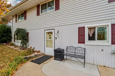 1526 Manor Drive, Janesville, WI 53548 - Photo 4