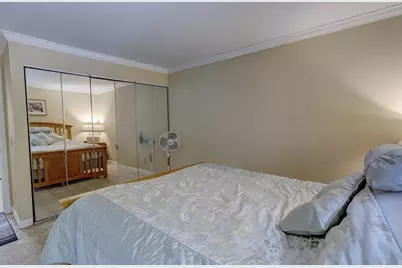 2404 Independence Lane #204, Madison, WI 53704 - Photo 6