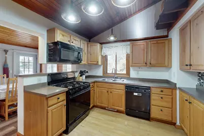 W3797 Lakeview Park Drive, Lake Geneva, WI 53147 - Photo 10