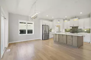 3005 Wellington Pl, Cottage Grove, WI 53527 - Photo 10