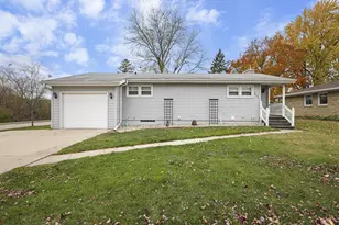 210 Pleasant Dr, Waunakee, WI 53597 - Photo 34