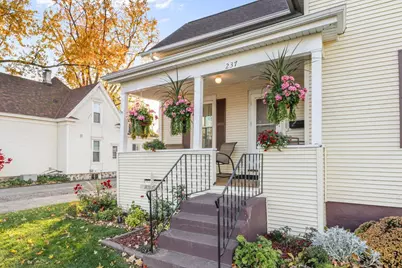 237 N Wilson Avenue, Jefferson, WI 53549 - Photo 6