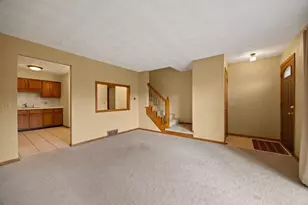 1411 Holly Dr, Janesville, WI 53546 - Photo 8