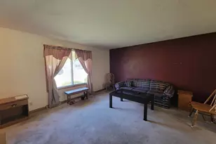 2205 S Palm St, Janesville, WI 53546 - Photo 6