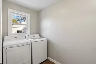 323 Center Ave, Janesville, WI 53548 - Photo 16