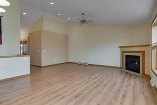 7810 Starr Grass Dr, Madison, WI 53719 - Photo 14