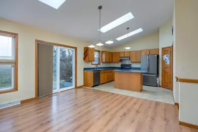 7810 Starr Grass Drive, Madison, WI 53719 - Photo 10