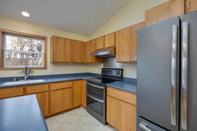 7810 Starr Grass Drive, Madison, WI 53719 - Photo 8