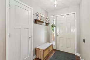 712 Brookview Trail, Mount Horeb, WI 53572 - Photo 8