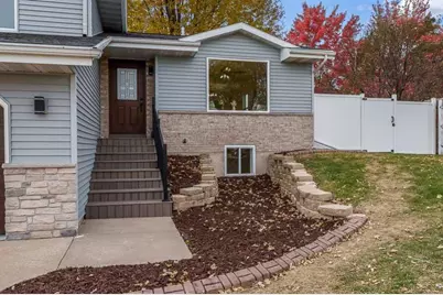 2205 Green Valley Drive, Janesville, WI 53546 - Photo 8