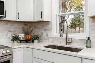 2205 Green Valley Dr, Janesville, WI 53546 - Photo 18