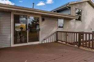 2205 Green Valley Dr, Janesville, WI 53546 - Photo 54