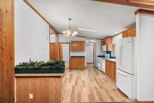 173 Sunset Cir, Wisconsin Dells, WI 53965 - Photo 16