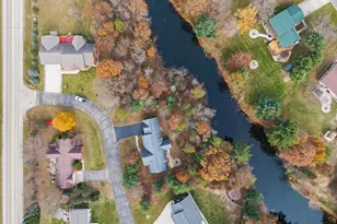 173 Sunset Cir, Wisconsin Dells, WI 53965 - Photo 6