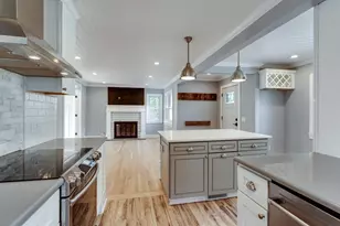 3917 Mineral Point Rd, Madison, WI 53705 - Photo 18