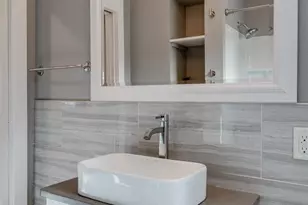 3917 Mineral Point Rd, Madison, WI 53705 - Photo 28