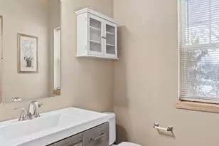 6207 Kilpatrick Ln, Madison, WI 53718 - Photo 14