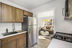 42 Craig Ave, Madison, WI 53705 - Photo 2