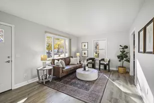 42 Craig Ave, Madison, WI 53705 - Photo 10