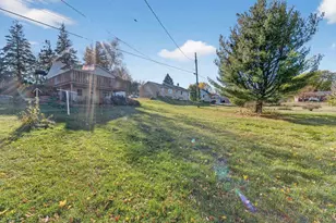 506 W Division St, Ridgeville, WI 53533 - Photo 32