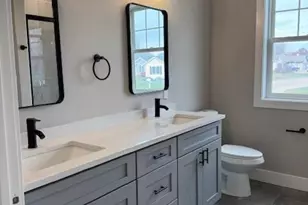 4000 Boulder Dr, Janesville, WI 53546 - Photo 8