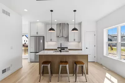 610 Clemens Drive, Arlington, WI 53911 - Photo 10