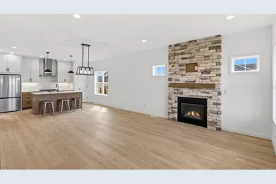 610 Clemens Drive, Arlington, WI 53911 - Photo 4