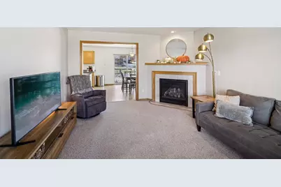 631 Meadow Trace, Deerfield, WI 53531 - Photo 6