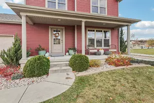 631 Meadow Trce, Deerfield, WI 53531 - Photo 2