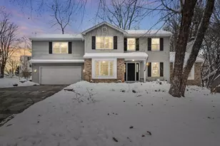 6202 Rivercrest Dr, Mcfarland, WI 53558 - Photo 2