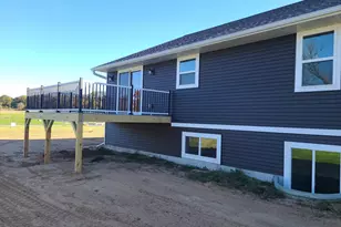 439 Gunderson Dr, Portage, WI 53901 - Photo 2