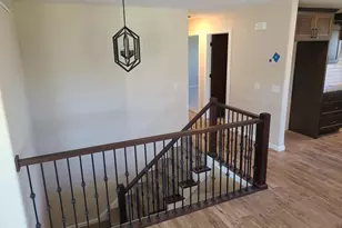 439 Gunderson Dr, Portage, WI 53901 - Photo 8